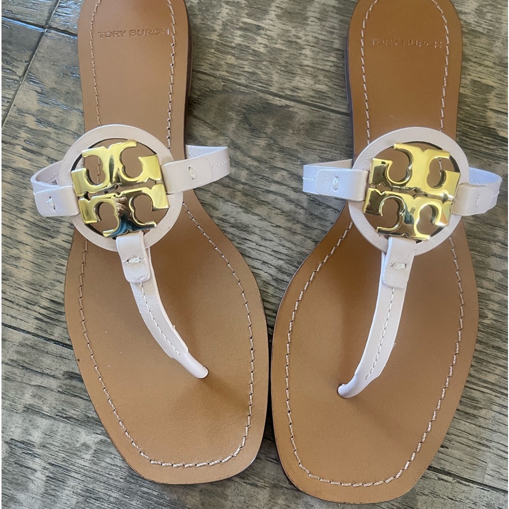 Brand new never worn Mini leather thong sandal dust bag included, size 9m.